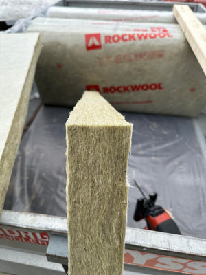 Myke materialer | Fin Snittkvalitet | Rockwall, Markisolasjon, Grunnmurisolasjon, Hunton Vindtettplater, RedAir m.m | 3 stk | Stikksagblad