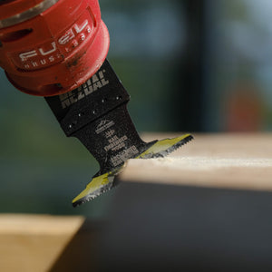 Brett sågblad til multiverktyg för sågning i trä och spik